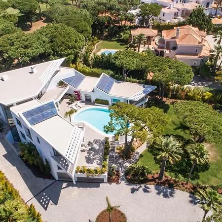 Sleeps 14 With Pool Air Con And Wifi *