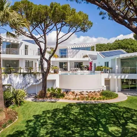 Sleeps 14 With Pool Air Con And Wifi *