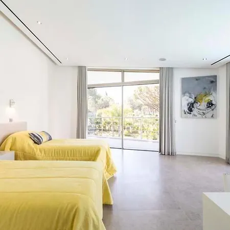 Sleeps 14 With Pool Air Con And Wifi ヴィラ